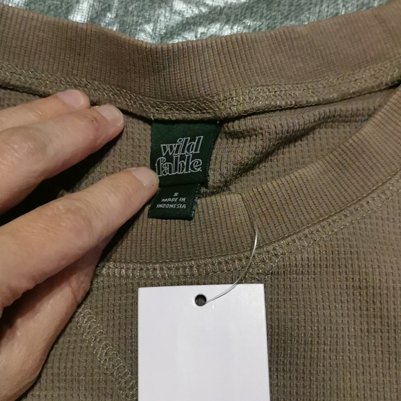 WILD FABLE Men's Small light brown long sleeved shirt waffle tan beige - Picture 5 of 11